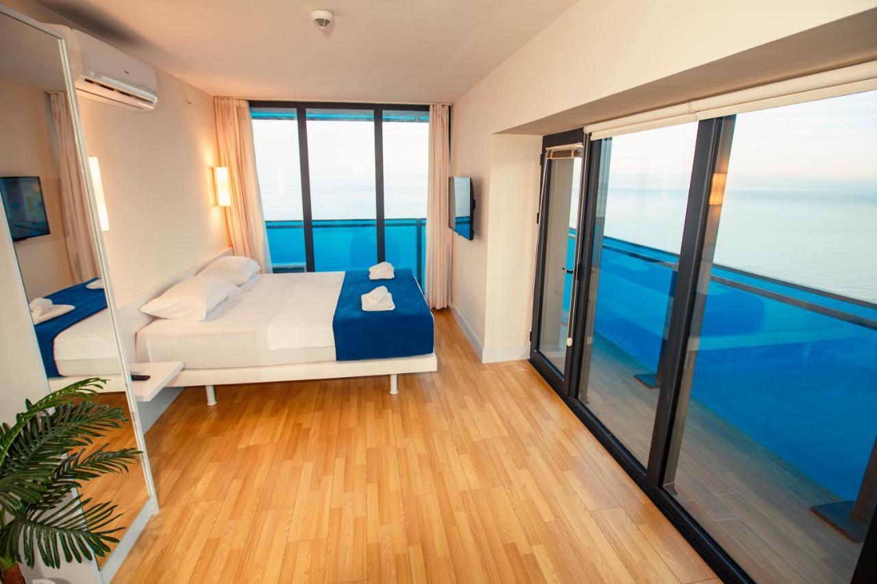 Panorama Orbi City Center Suite Sea View Batoumi Extérieur photo